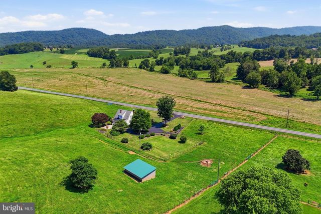 6117 S F T VALLEY RD, Etlan, VA 22719