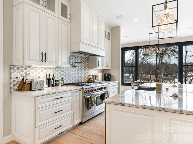 354 Catalina Drive 24, Mooresville, NC 28117