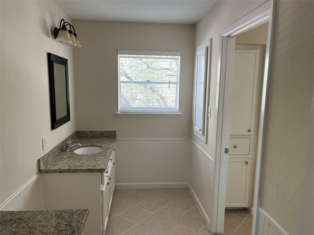 5115 Tashkent Drive, Friendswood, TX 77546