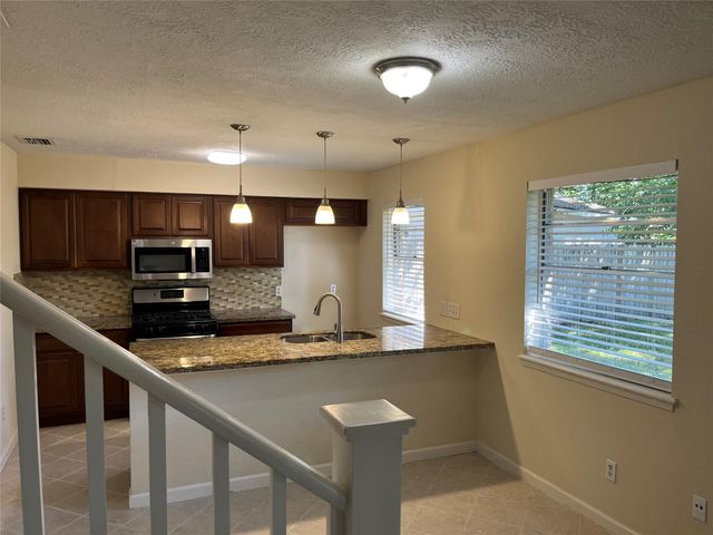 5115 Tashkent Drive, Friendswood, TX 77546