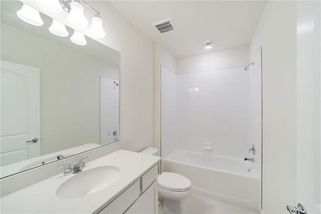 5196 Jasper Square, Vero Beach, FL 32967