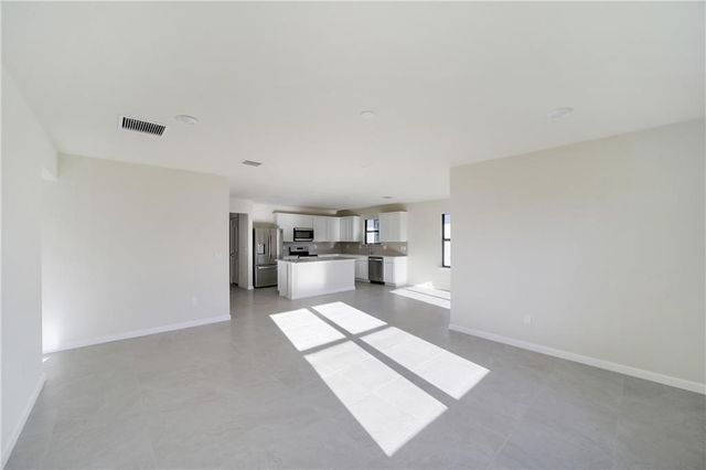 5196 Jasper Square, Vero Beach, FL 32967