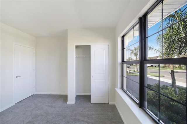 5196 Jasper Square, Vero Beach, FL 32967