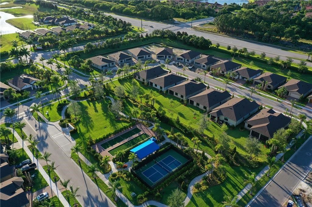 5196 Jasper Square, Vero Beach, FL 32967