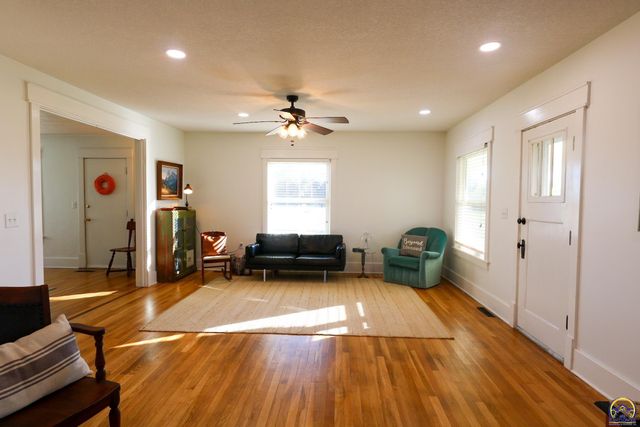 2150 Road K, Emporia, KS 66801