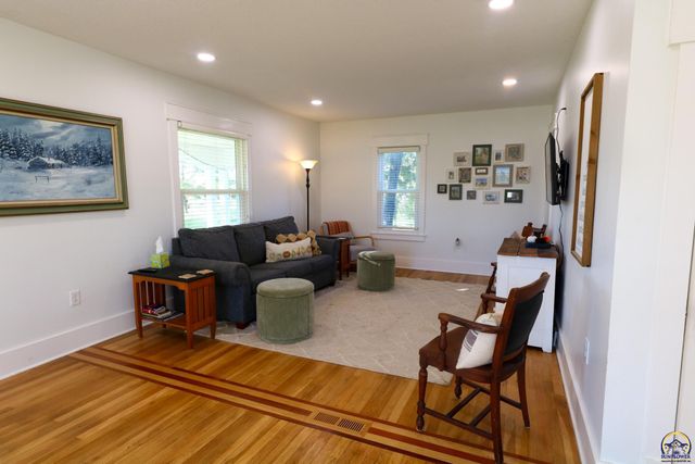 2150 Road K, Emporia, KS 66801