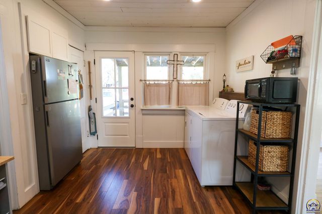 2150 Road K, Emporia, KS 66801