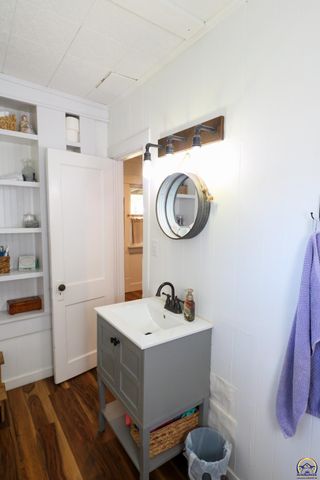 2150 Road K, Emporia, KS 66801