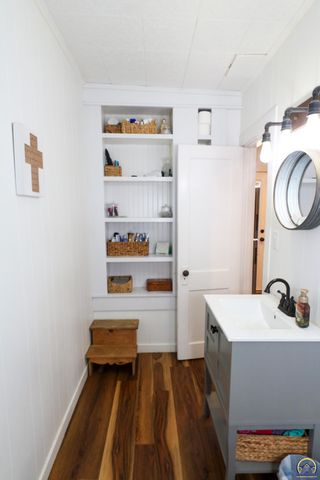 2150 Road K, Emporia, KS 66801