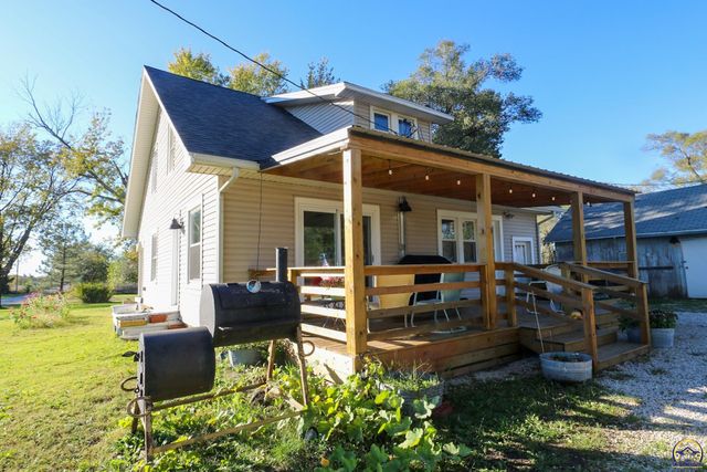 2150 Road K, Emporia, KS 66801