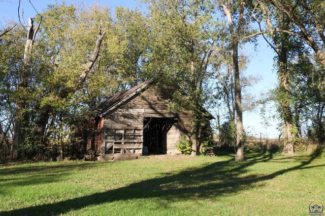 2150 Road K, Emporia, KS 66801