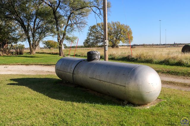 2150 Road K, Emporia, KS 66801