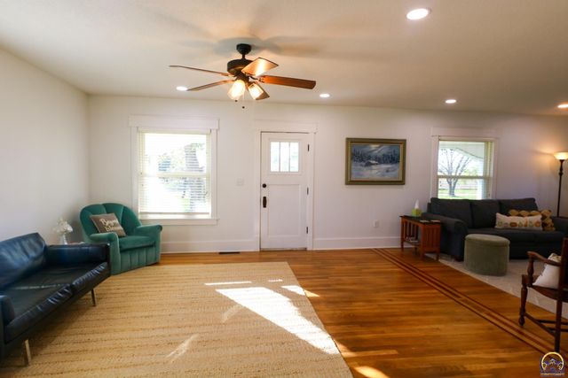 2150 Road K, Emporia, KS 66801