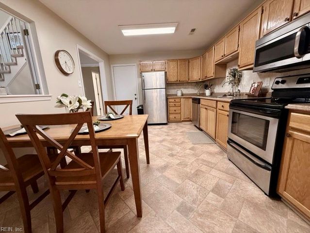 3906 Peppercorn WAY, Chesapeake, VA 23321