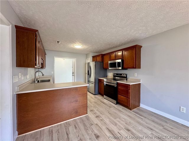 5503 Rising Ridge Drive, Hope Mills, NC 28348