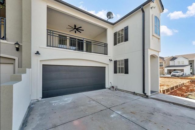 119 Capetown Lane, Conroe, TX 77356