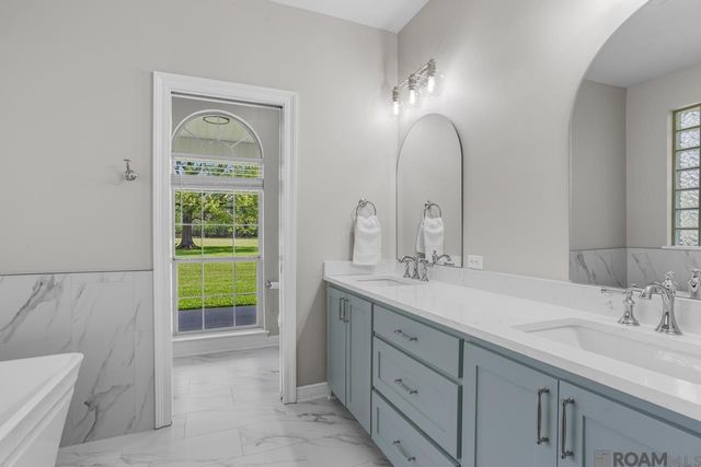 14367 Devall Rd, Baton Rouge, LA 70818