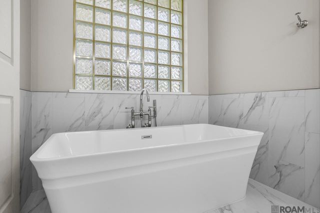 14367 Devall Rd, Baton Rouge, LA 70818