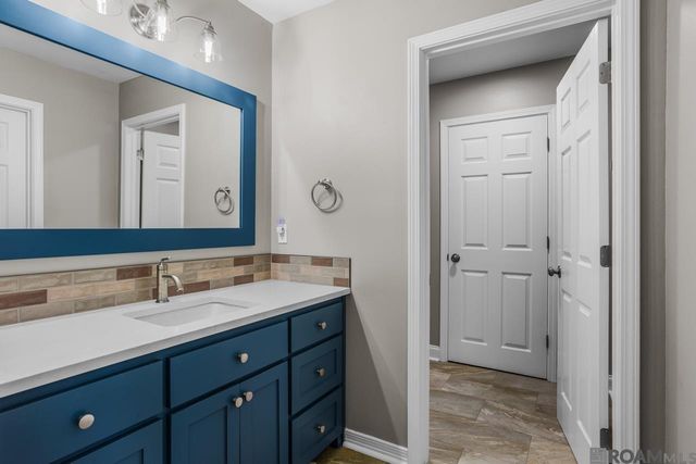 14367 Devall Rd, Baton Rouge, LA 70818