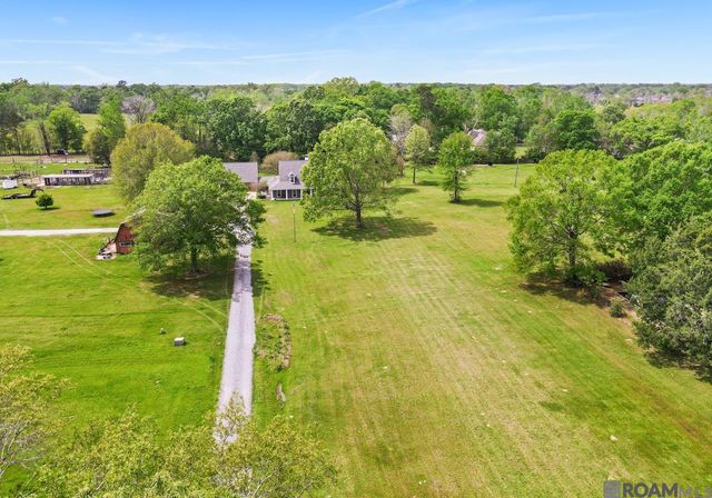 14367 Devall Rd, Baton Rouge, LA 70818