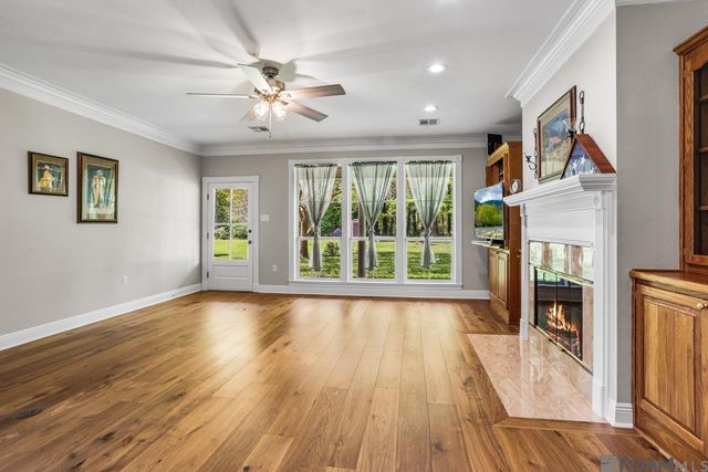 14367 Devall Rd, Baton Rouge, LA 70818