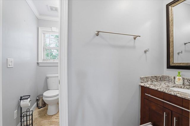 429 Hunting Crest Court, Boiling Springs, SC 29316