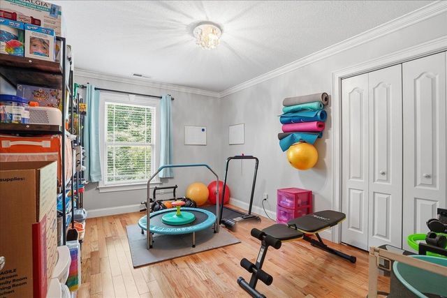 429 Hunting Crest Court, Boiling Springs, SC 29316