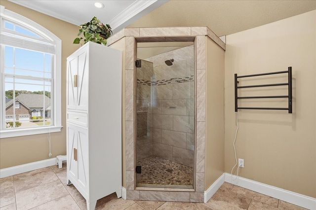 429 Hunting Crest Court, Boiling Springs, SC 29316