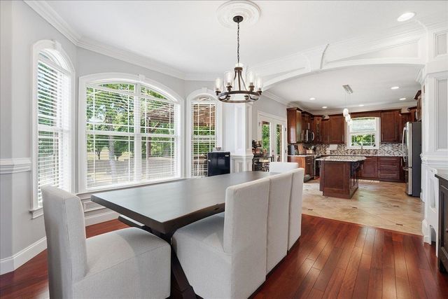 429 Hunting Crest Court, Boiling Springs, SC 29316