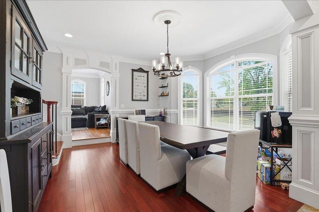 429 Hunting Crest Court, Boiling Springs, SC 29316