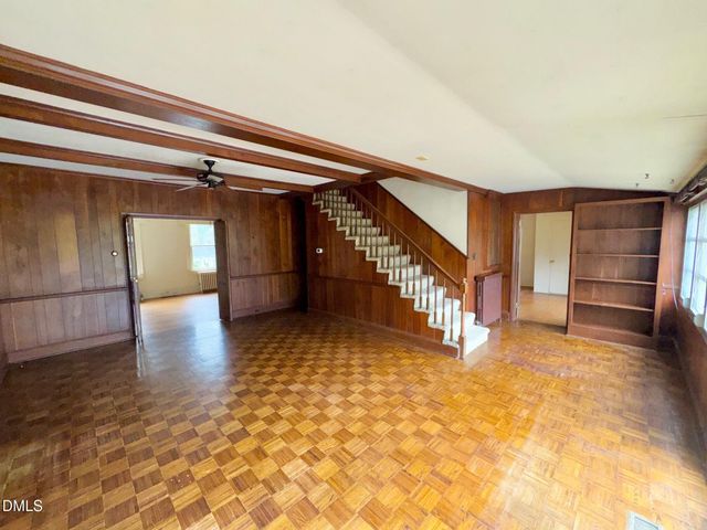 222 Willowood Drive, Henderson, NC 27536