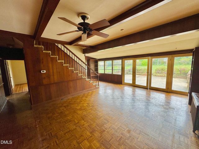 222 Willowood Drive, Henderson, NC 27536