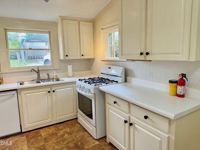 222 Willowood Drive, Henderson, NC 27536