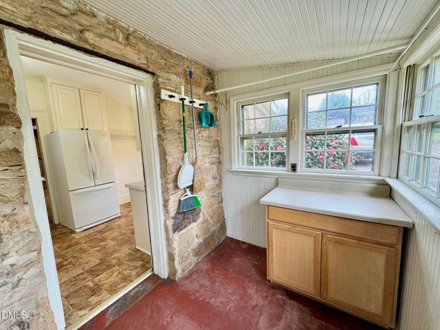 222 Willowood Drive, Henderson, NC 27536