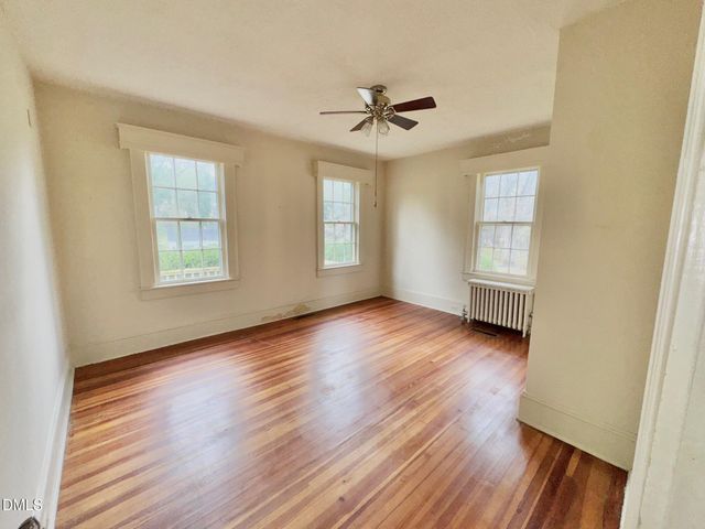 222 Willowood Drive, Henderson, NC 27536