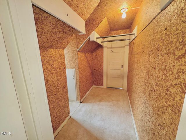 222 Willowood Drive, Henderson, NC 27536