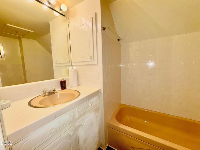 222 Willowood Drive, Henderson, NC 27536