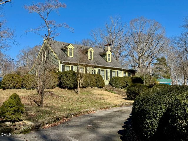 222 Willowood Drive, Henderson, NC 27536