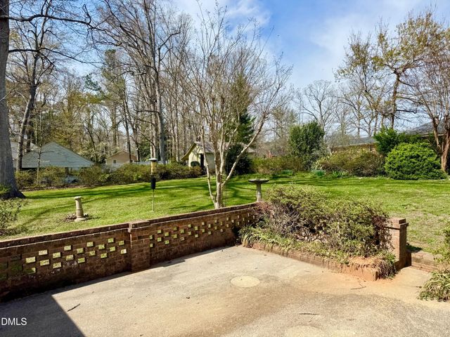 222 Willowood Drive, Henderson, NC 27536