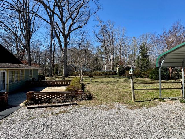 222 Willowood Drive, Henderson, NC 27536