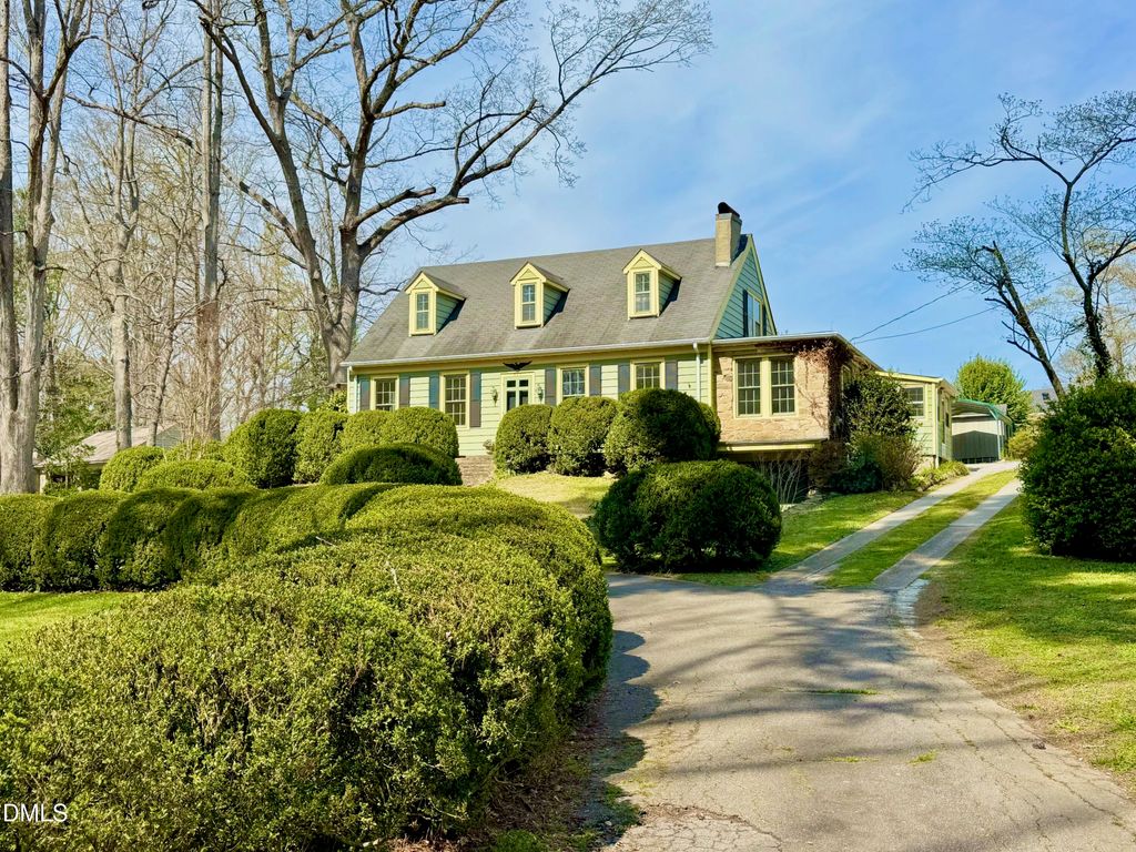 222 Willowood Drive, Henderson, NC 27536