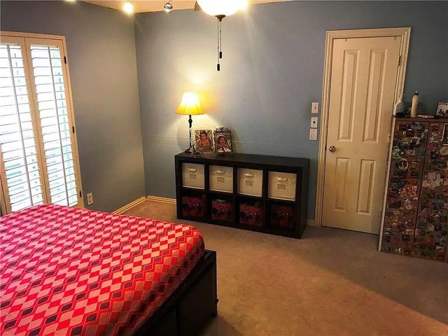 9400 Western Trail, Irving, TX 75063