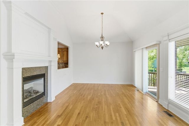3008 SW 9TH Terrace, Lee's Summit, MO 64081
