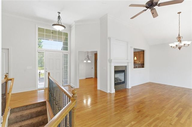 3008 SW 9TH Terrace, Lee's Summit, MO 64081