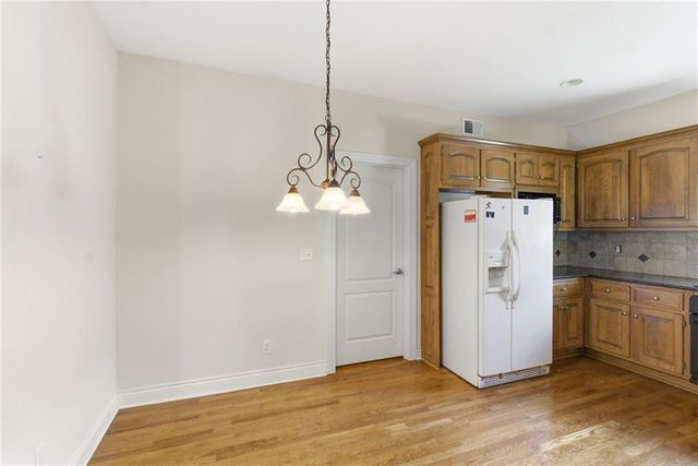 3008 SW 9TH Terrace, Lee's Summit, MO 64081