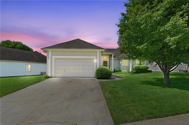 3008 SW 9TH Terrace, Lee's Summit, MO 64081