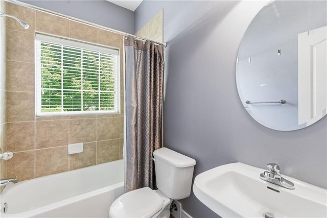3008 SW 9TH Terrace, Lee's Summit, MO 64081