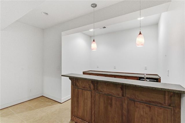 3008 SW 9TH Terrace, Lee's Summit, MO 64081
