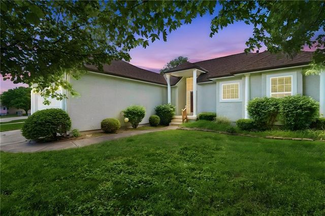 3008 SW 9TH Terrace, Lee's Summit, MO 64081