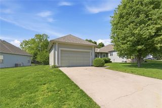 3008 SW 9TH Terrace, Lee's Summit, MO 64081